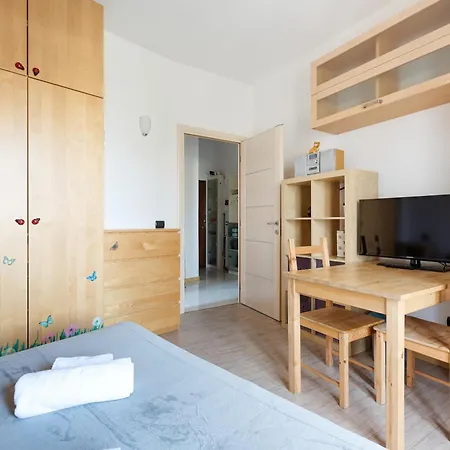Martesana Cozy Apartment - W/ Balcony Milan Exterior photo